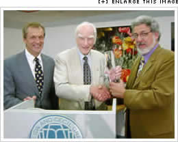 Dr. Francis Crick accepting the Lifetime Acheivement Award, click for larger picture